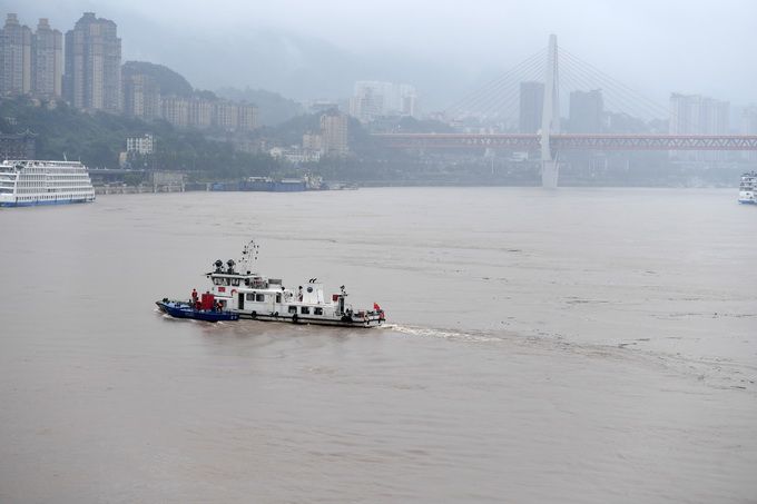 11月8日重庆洪水实时更新，小红书发布特大洪水预警